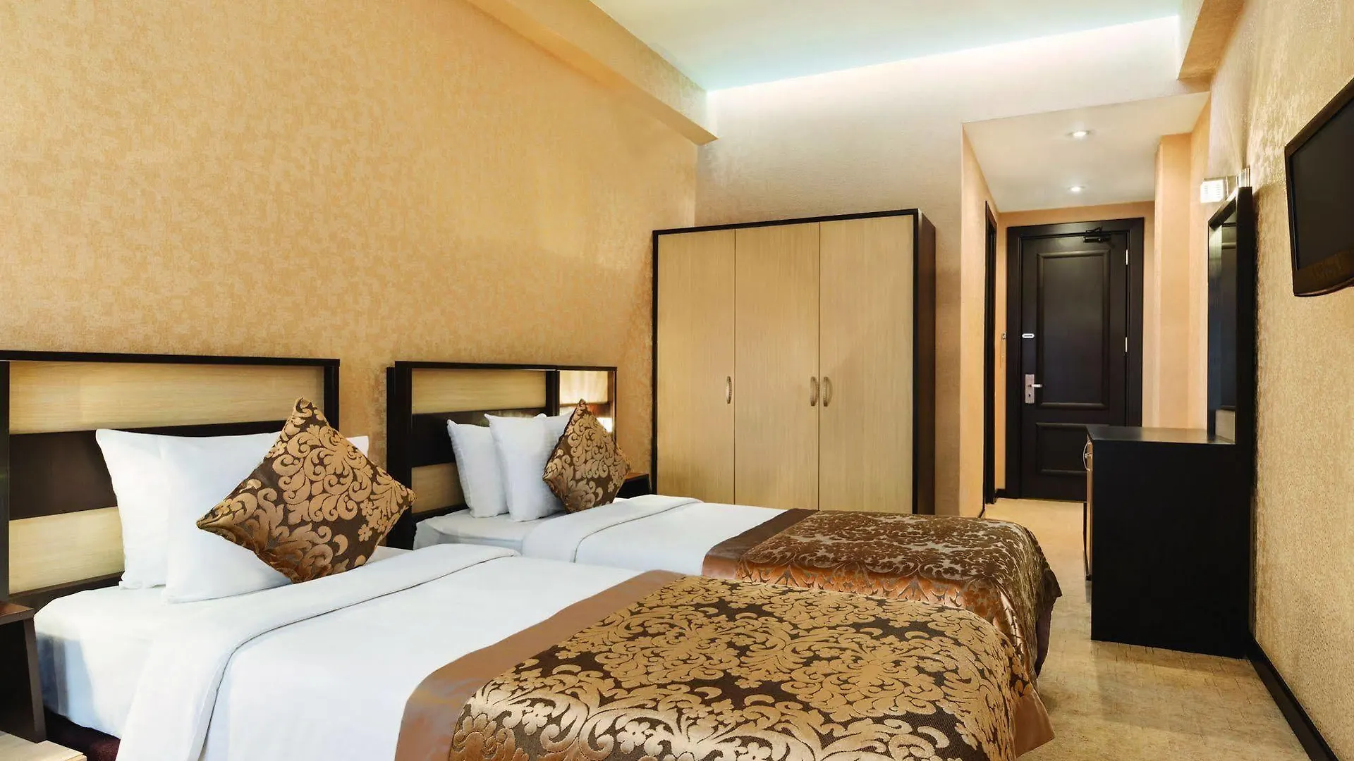 Days Hotel By Wyndham Baku 4*,  Azerbaijan
